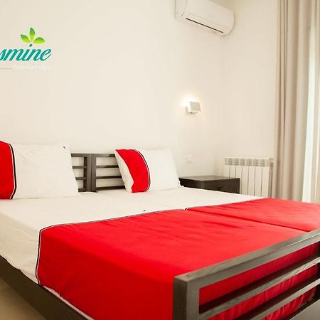 Hotel Diar Yasmine Tazarka Exterior foto